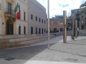 Libri: 'Piazza della Memoria' di Giovanni Marcì, romanzo di vita quotidiana Libri: 'Piazza della Memoria' di Giovanni Marcì, romanzo di vita quotidiana